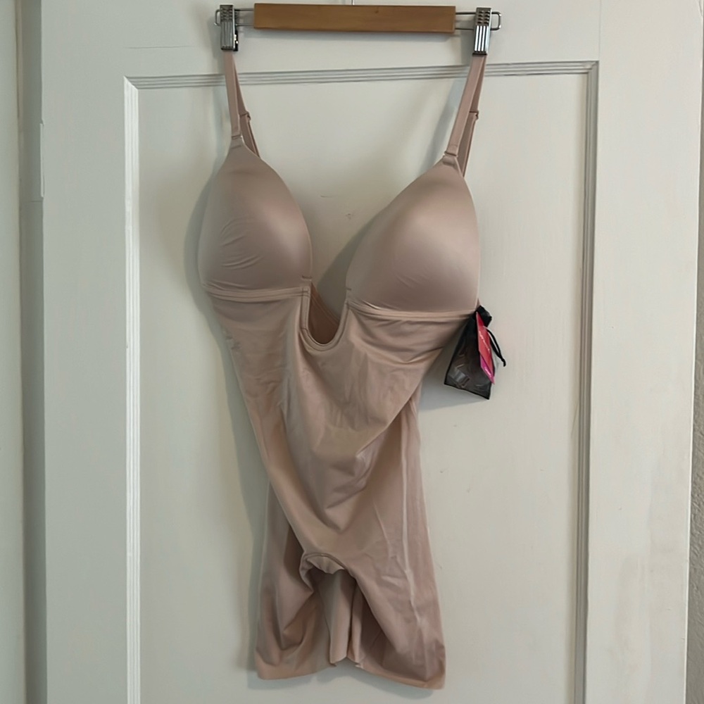 Spanx plunge low-back bodysuit-champagne beige